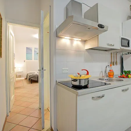 Berny 100m From & Private Parking - Happy Appartamento Salò